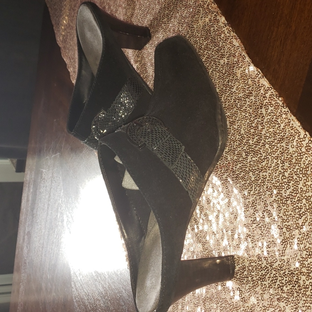 Aerosole Slip-On Black Heels